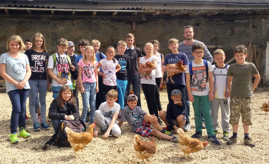 RS plus Glückliche Hühner - WIR VON HIER RZ -